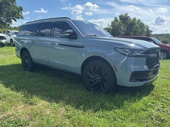 LINCOLN NAVIGATOR L 2025 5LMJJ3LG5SEL00997 image LINCOLN NAVIGATOR L 2025 5LMJJ3LG5SEL00997 image